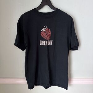 Green day Tshirt album idiot 2004 size Medium Faded Band Tee Black